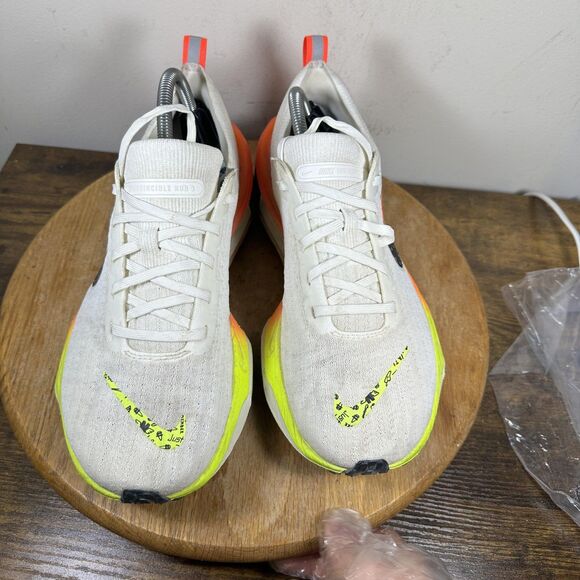 Nike Invincible Run Flyknit 3 Shoes Mens Size 10 ZoomX HF4915-100 Running - Picture 2 of 8